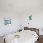 Esprit 20 Villa Polis