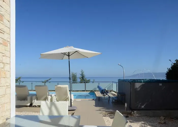 Esprit 20 Villa Polis