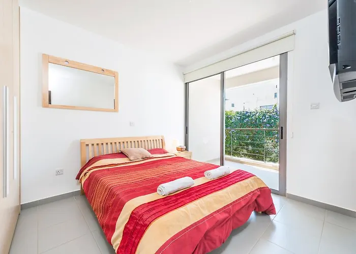 Esprit 20 Villa Polis