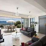 Esprit 20 Villa Polis