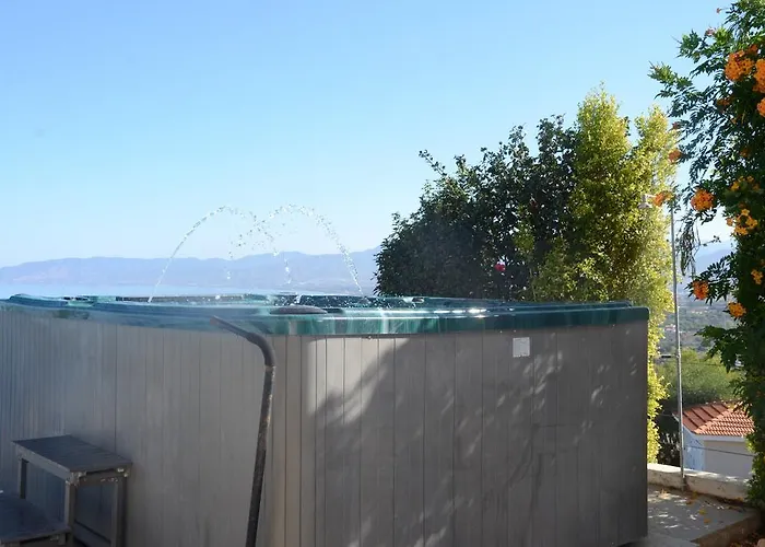 Esprit 20 Villa Polis